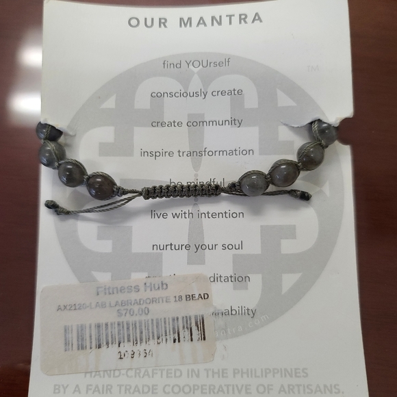 Mala and Mantra labradorite strength bracelet - Picture 2 of 6